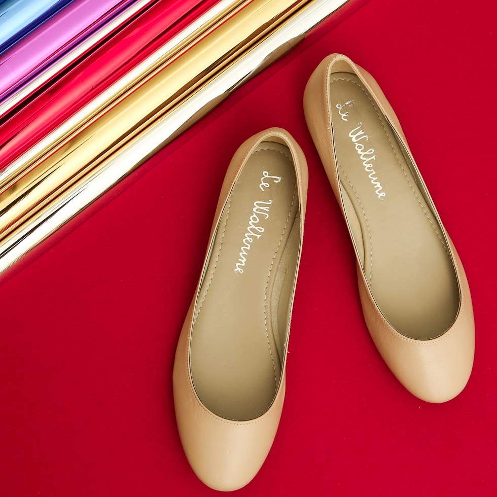 Ballerine scollate: eleganza quotidiana - Walter Calzature